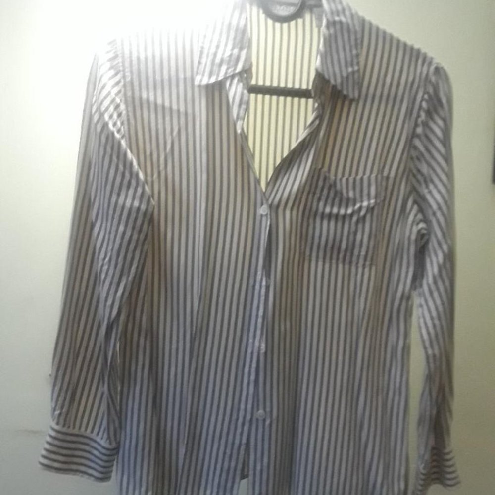 100% Silk Ann tayor Pearl &  grey dress shirt